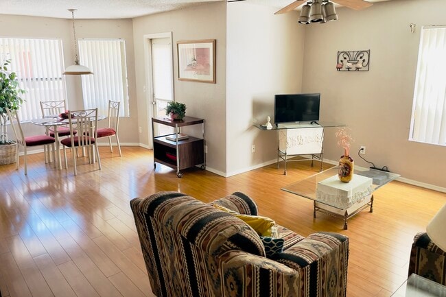 Photo - 4850 E Desert Cove Ave Apartment