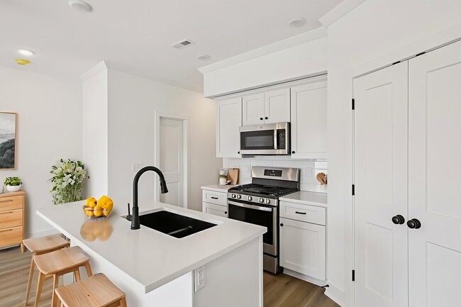 Foto del edificio - Fairview Crossing Townhomes