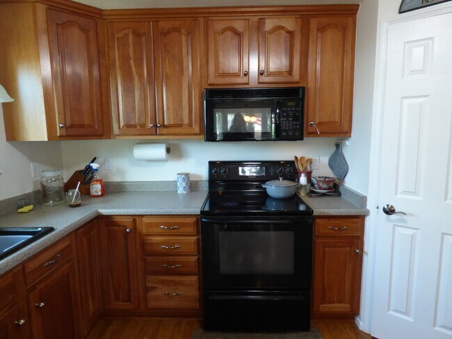 Foto del edificio - Great House in a Great Neighborhood!