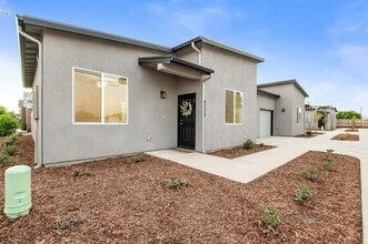 Building Photo - 6 S Emerald Ct