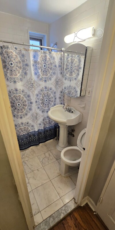 Foto principal - 105-24-105-64 64th Rd