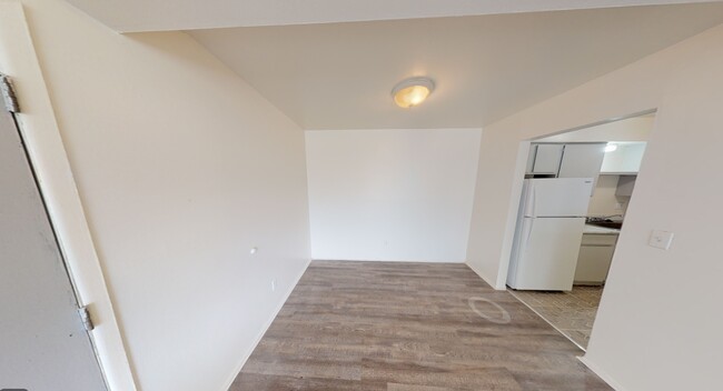 Dining Room - 27817 Independence St