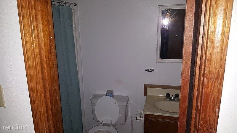 Primary Photo - 3 br, 2 bath Apartment - 130 Holiday Lane
