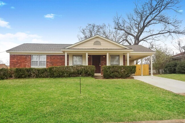 Foto del edificio - 2292 Willow Wood Ave