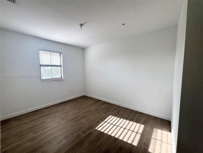 Building Photo - 10620 NW 88th St