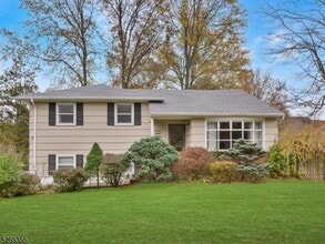 Building Photo - 69 Intervale Rd