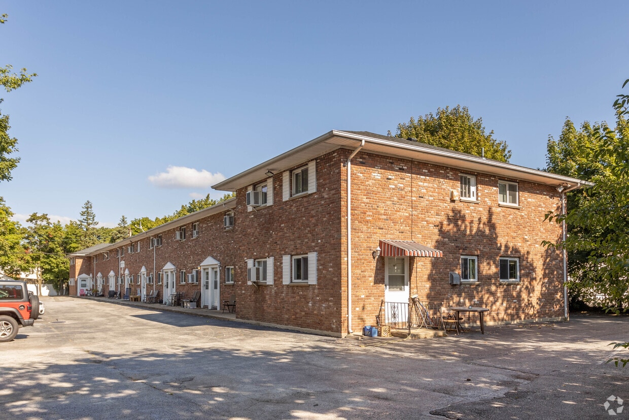 2800 Davis St, Oceanside, NY 11572 Apartments in Oceanside, NY