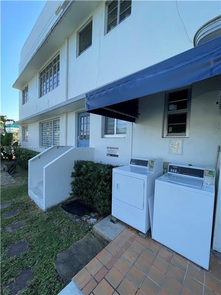 Foto del edificio - 2133 Calais Dr