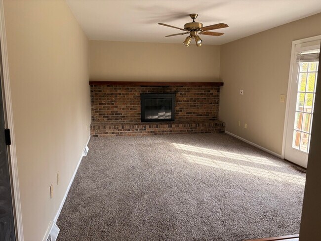 Foto del edificio - 3049 Magnolia Ct