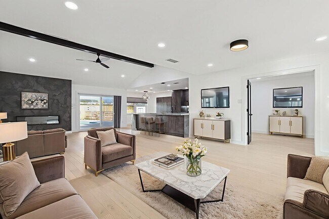 Foto del edificio - 12417 Quincy Ln