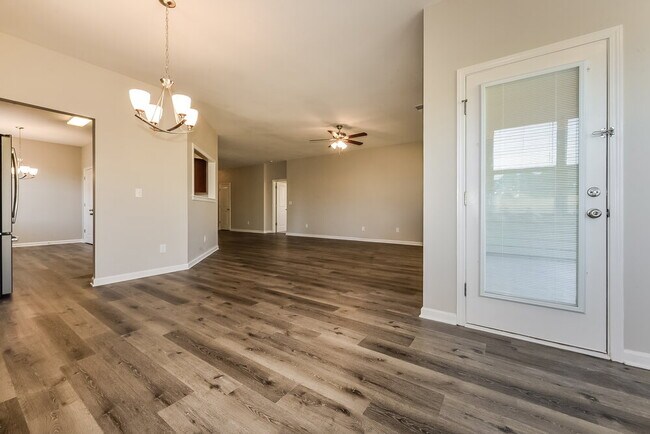 Foto del edificio - 3667 Shale Ln SE