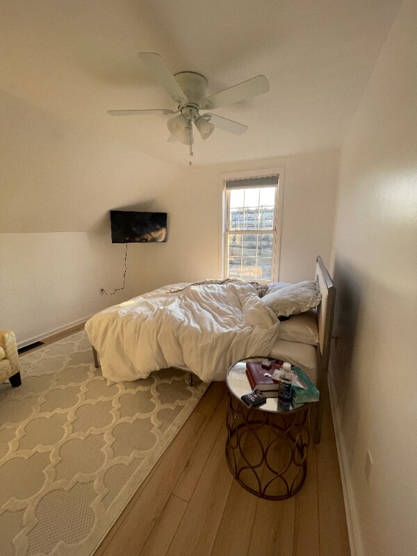 Foto del edificio - 6-8 Higgins Pl