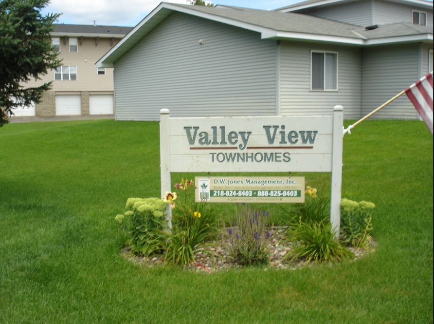 Foto principal - Valley View Townhomes