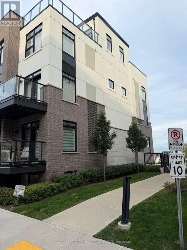 Building Photo - 1581 Rose Way