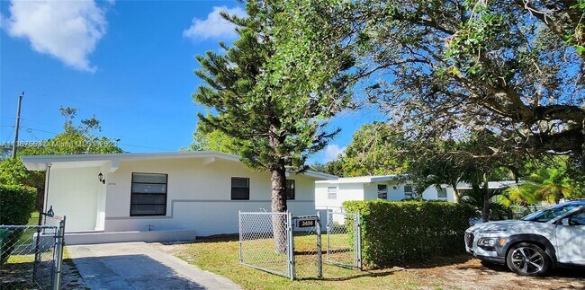 Building Photo - 3456 Frow Ave