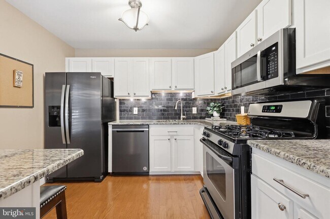 Foto del edificio - 3105 Danbury Ct