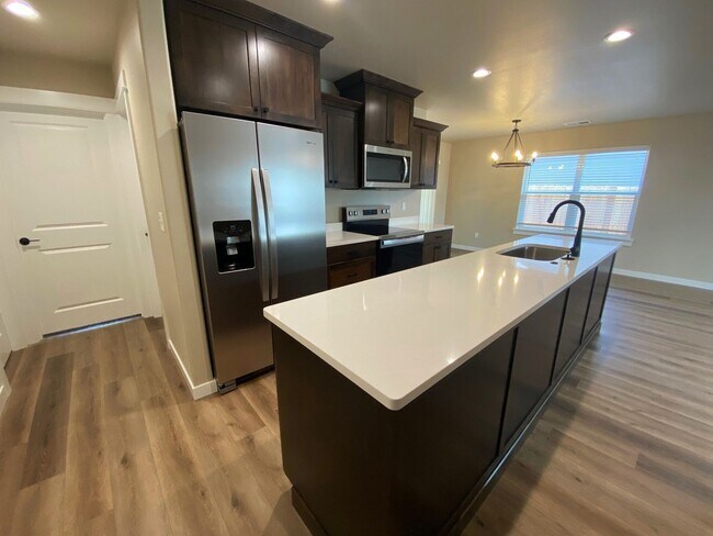 Foto del edificio - ~Brand New House in Oakland~