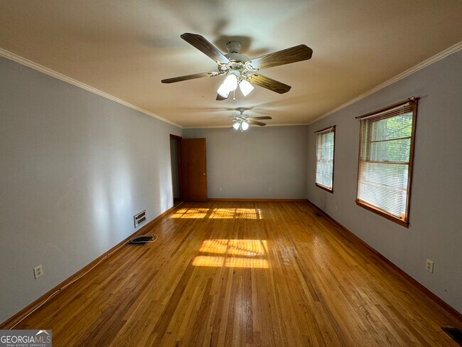 Foto del edificio - 133 McCaskill Dr
