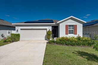Building Photo - 295 Lake Smart Cir