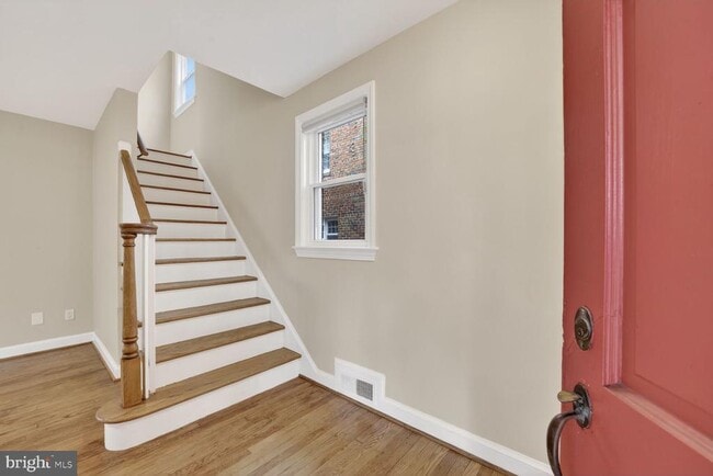 Building Photo - 4428 Butterworth Pl NW