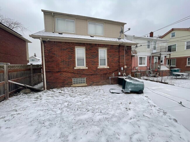 Foto del edificio - 6025 Ternes