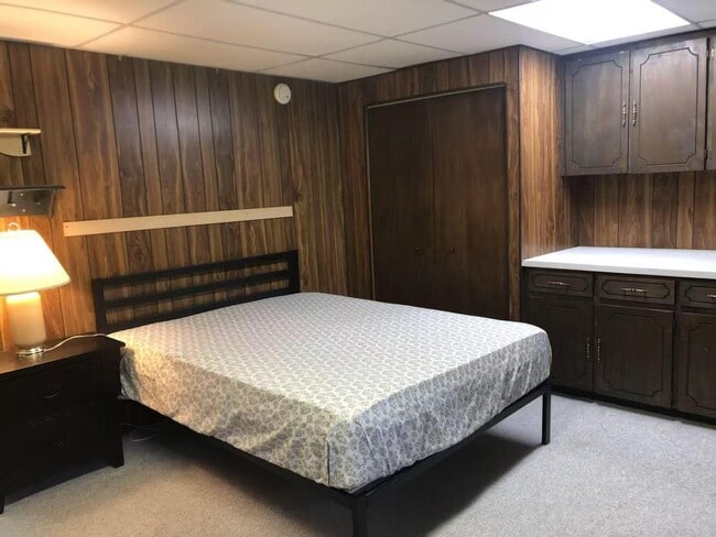 Building Photo - 22xx-2171 171 St