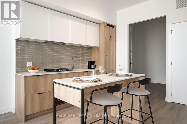 Photo du bâtiment - 722-722 Marlee Ave