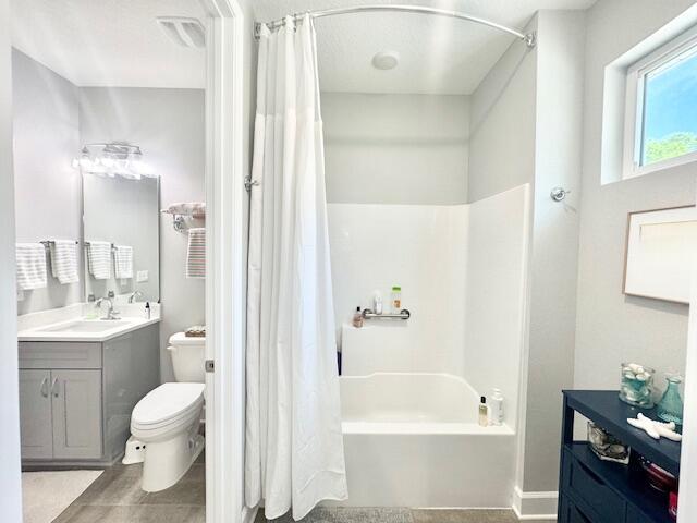 Building Photo - 215 Allen St