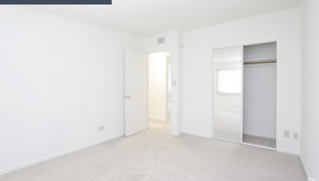 Foto del edificio - 1011 Francis Dr