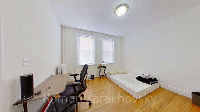 Building Photo - 10 Orkney Rd