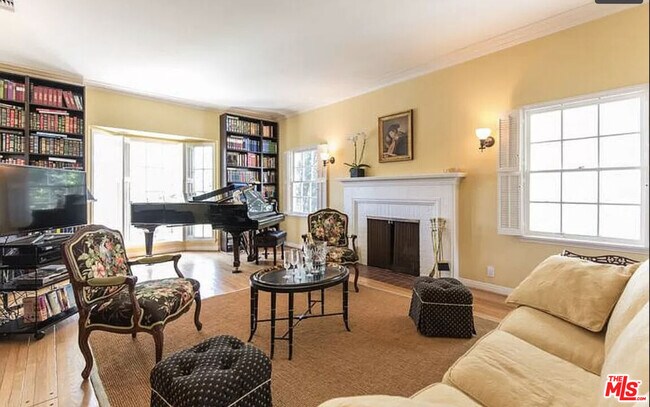 Foto del edificio - 10357 Bannockburn Dr