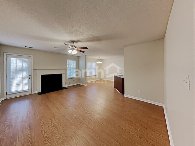 Building Photo - 1140 Augusta Woods Dr