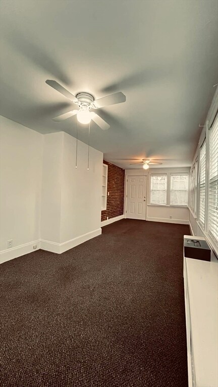 Foto del edificio - 21 Lawrence Ln