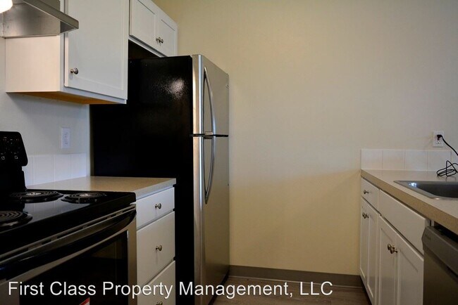 Building Photo - 4124 SE Pardee St
