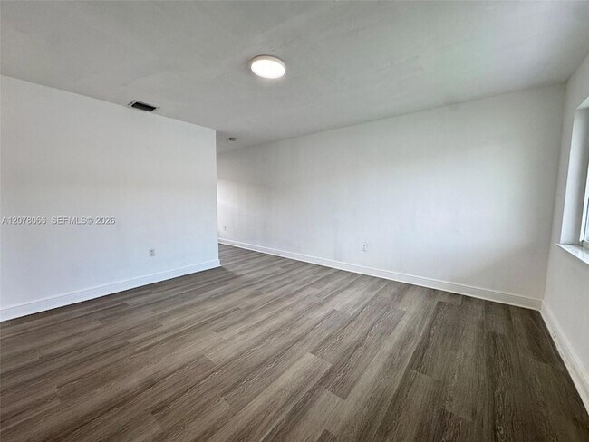 Foto del edificio - 9355 SW 39th St