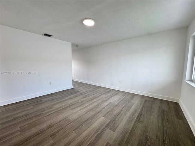Photo - 9355 SW 39th Street Unit 9357 Apartment
