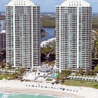 Building Photo - 16047 Collins Ave