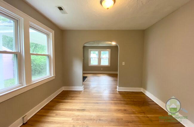 Building Photo - 29 Skyland Dr