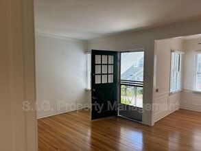 Building Photo - 1605 N Verdugo Rd