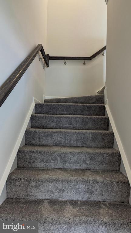 Foto del edificio - 63 Short Br Dr