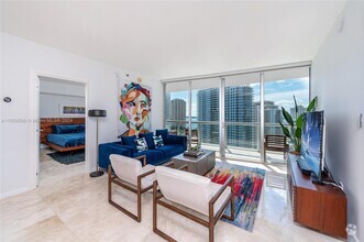 Building Photo - 465 Brickell Ave