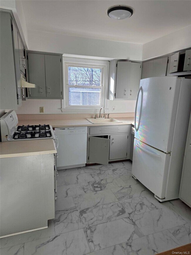 Foto del edificio - 1668 US-9