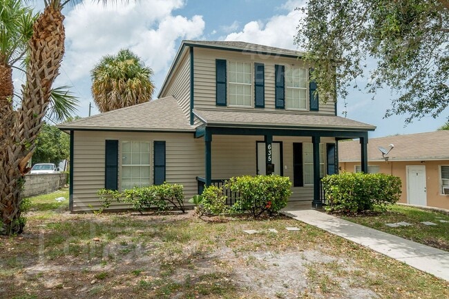 Newly renovated 3-bedroom, 2-bathroom home... - Newly renovated 3-bedroom, 2-bathroom home...