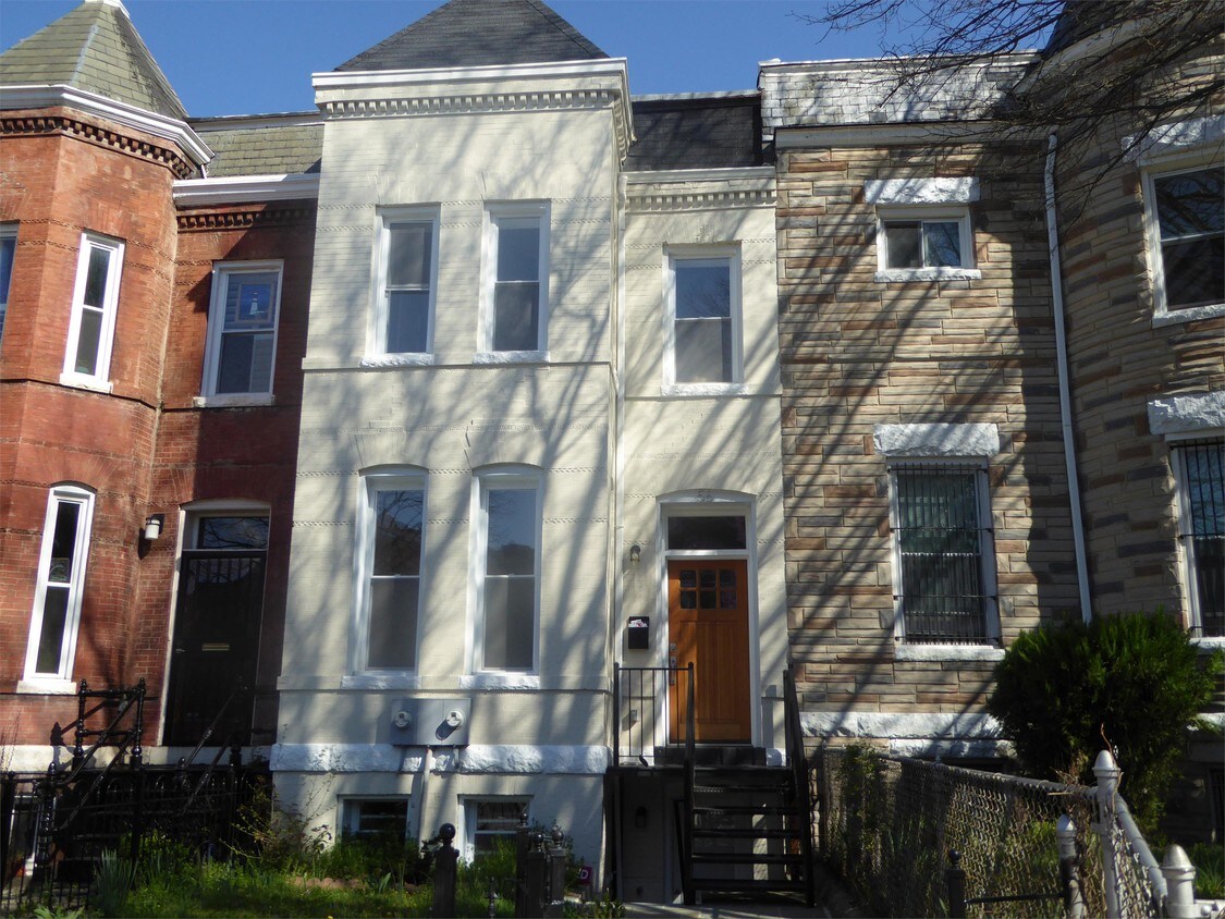 Foto principal - 56 R St NW