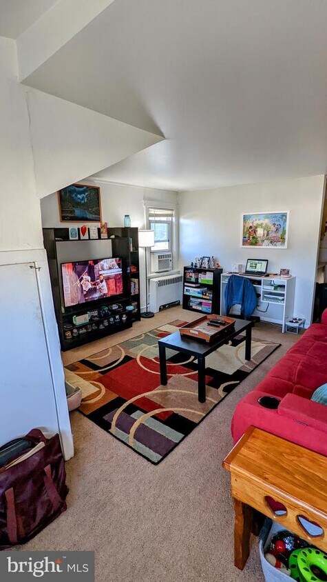 Foto principal - 885 N Read Ave