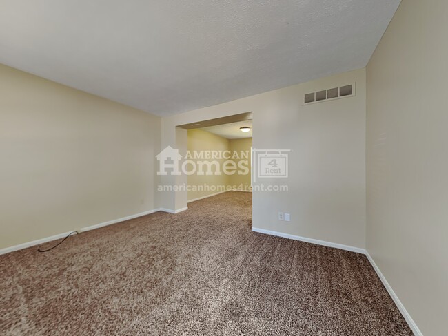 Building Photo - 532 Sugar Maple Court