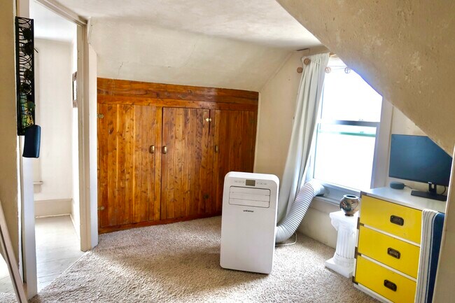 Foto del edificio - 215 Grove St