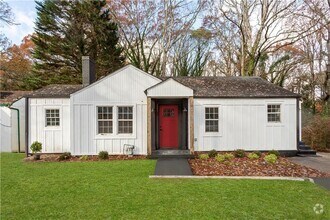 Building Photo - 1349 Lockhaven Cir SW