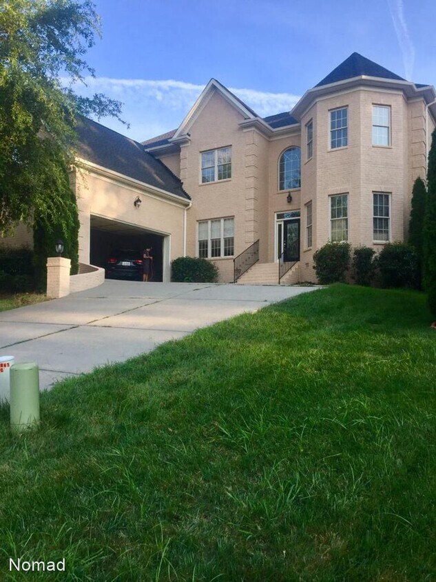 11841 Churchfield Ln, Charlotte, NC 28277 House Rental in Charlotte