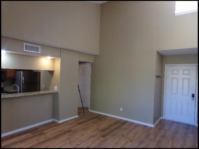 Foto del edificio - 1311 N University Ave